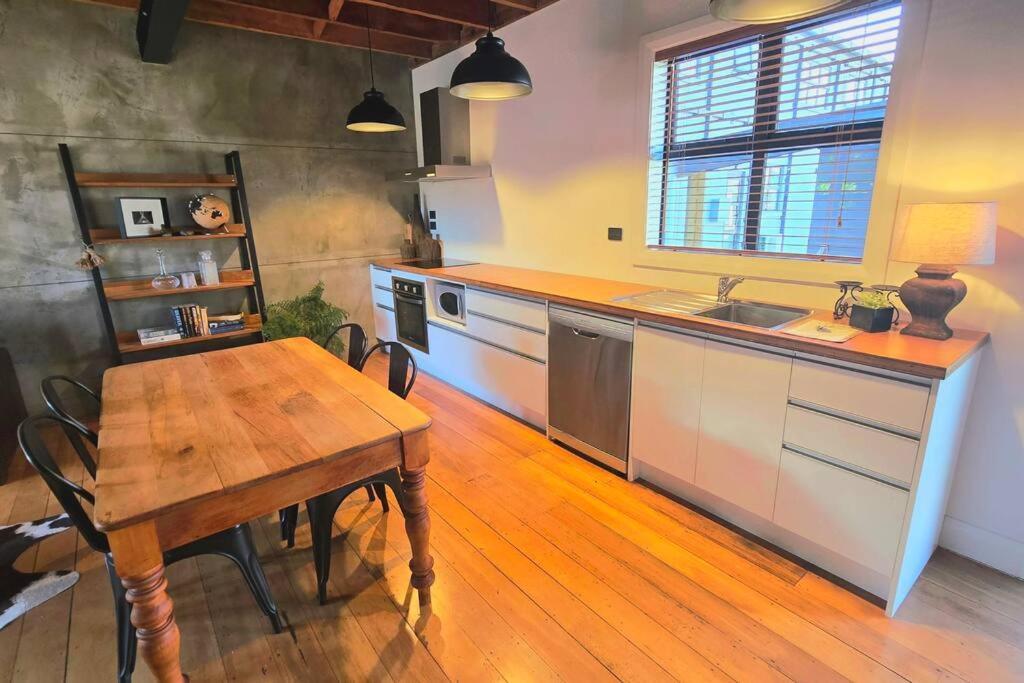 Apartment 4 - Haddin Court - Chic Ny Loft Style Blenheim Exteriör bild